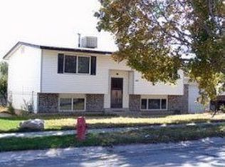 6925 Georgia Dr, West Jordan, UT 84084