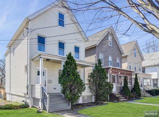 8 Hazelwood Rd, Bloomfield, NJ 07003