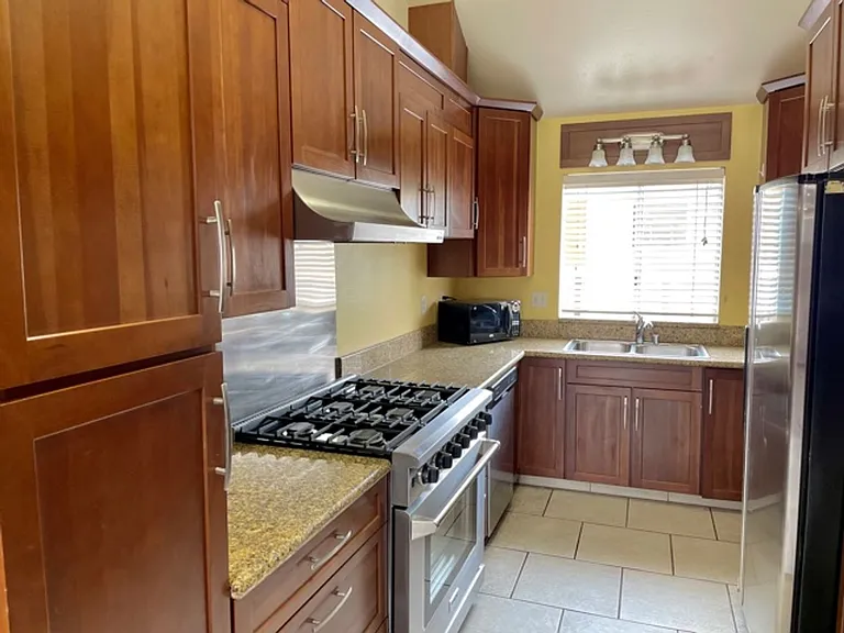 1185 E Foothill Blvd #20 — Photo 5
