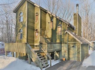 351 Chestnuthill Dr, Lake Ariel, PA 18436