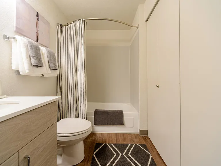 Meridian Pointe — Photo 12