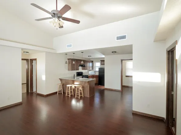 119 E St, Elgin, OK 73538