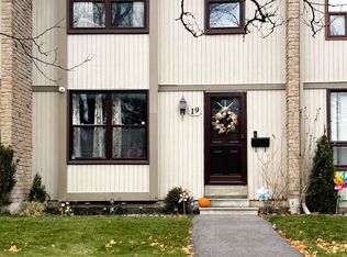 19 Guildford Cres, Brampton, ON L6S3K2