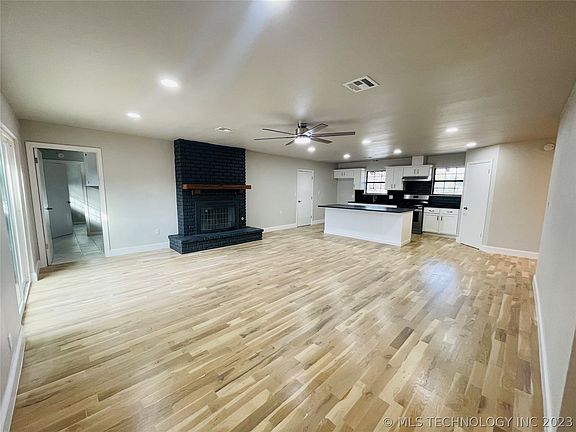 3rd image of 3350 S Allegheny Ave
