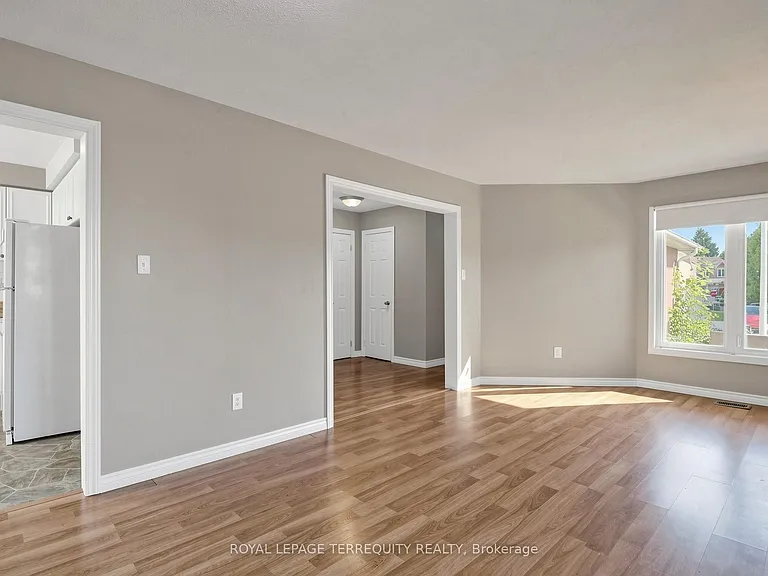 7 Yorkville Ct — Photo 7