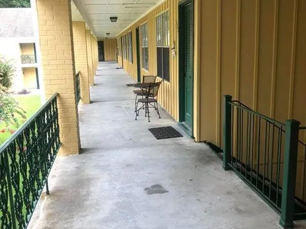 3310 Washington Ave APT 1318, Pascagoula, MS 39581
