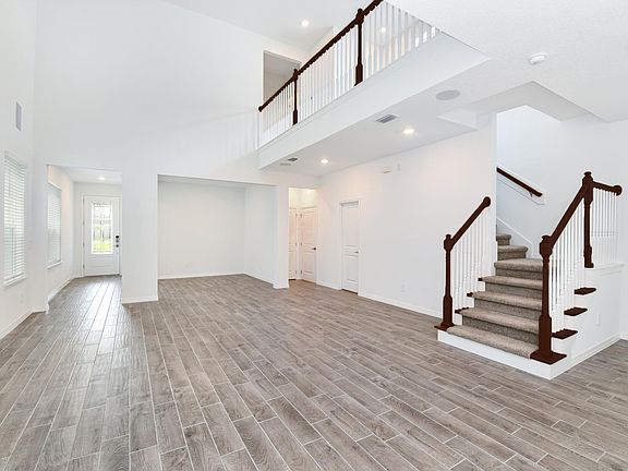 3rd image of 4225 Mistwood St