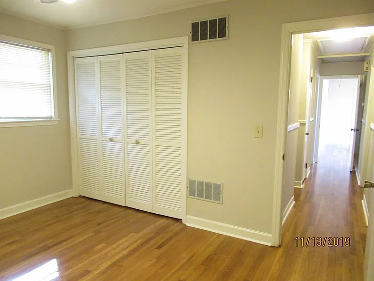 523 Colonial Dr — Photo 11