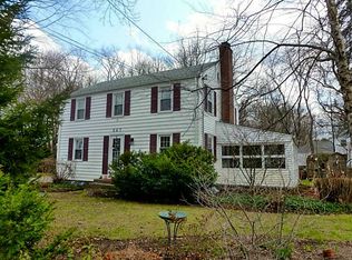 267 Lincoln Ave, Barrington, RI 02806