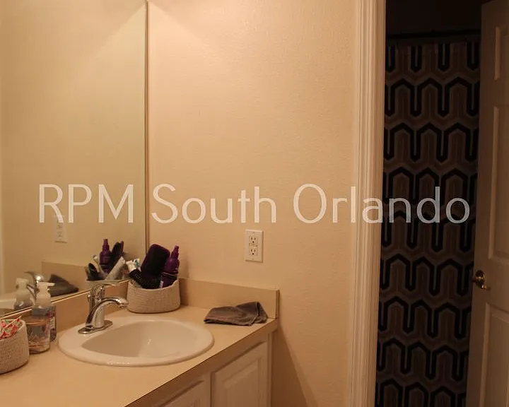 3566 Sanctuary Dr — Photo 16