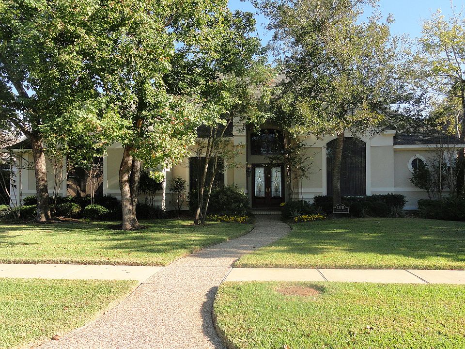 1st image of 13711 Crosslyn Ln