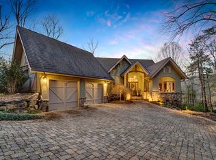 204 Lake Hills Ln, Travelers Rest, SC 29690