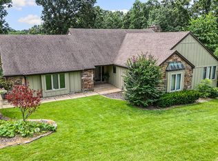 2 Ettington Dr, Bella Vista, AR 72714