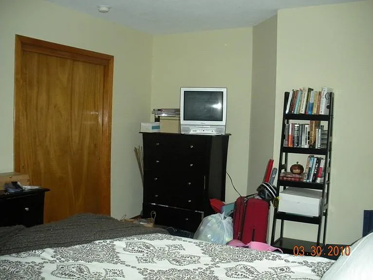 360 Pearl St #102 — Photo 6