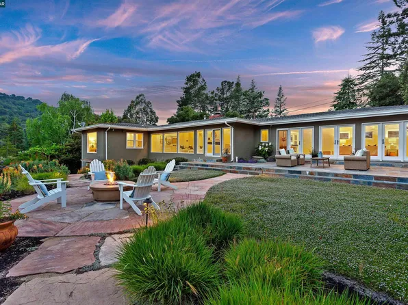 10 La Cresta Rd, Orinda, CA 94563