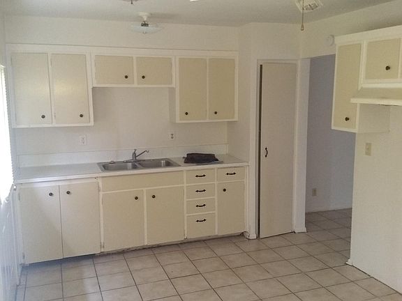 2nd image of 5622 Cain Dr