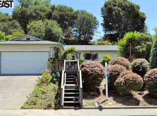 Saddle Dr, Hayward, CA 94541