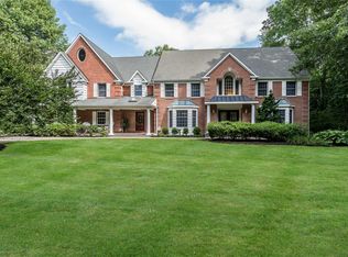 1 Saw Mill Ln, Cold Spring Harbor, NY 11724