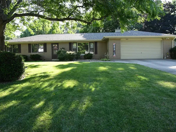 7622 Woodcrest St, Portage, MI 49024