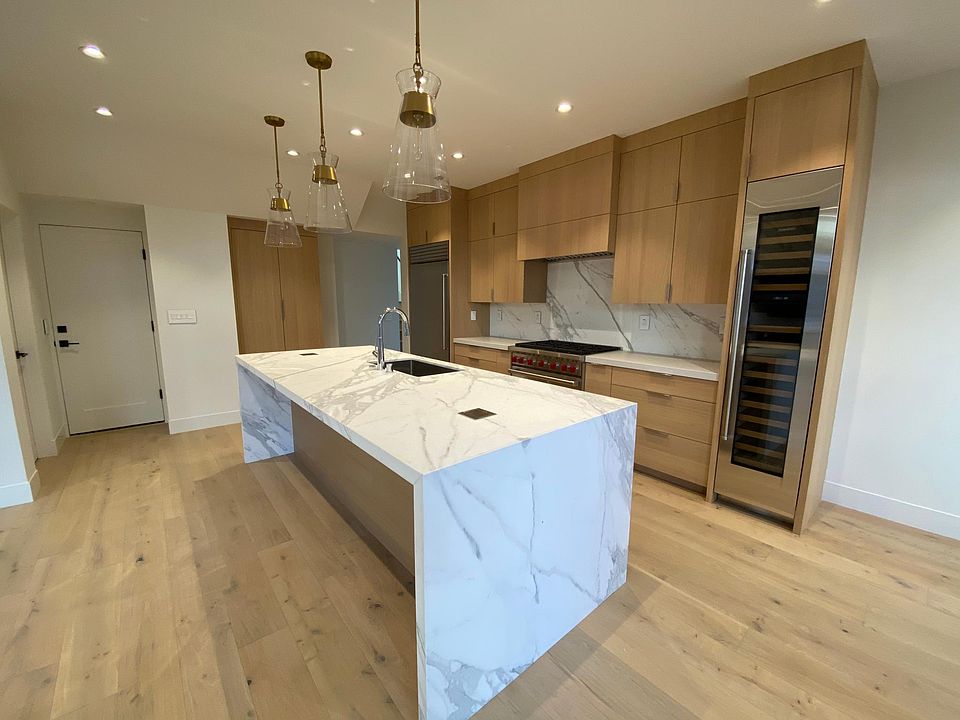 1st image of 375 West Napa Street