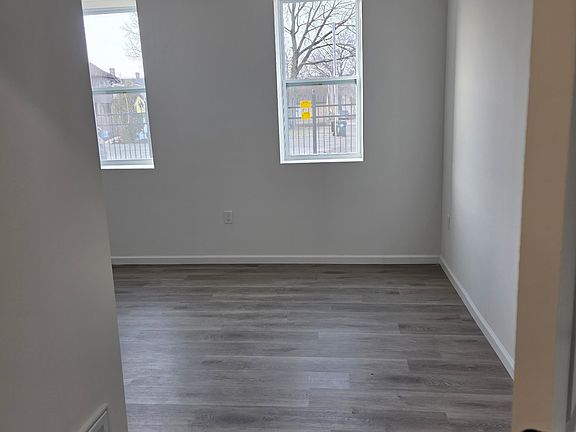 5th image of 17 Garfield St #3
