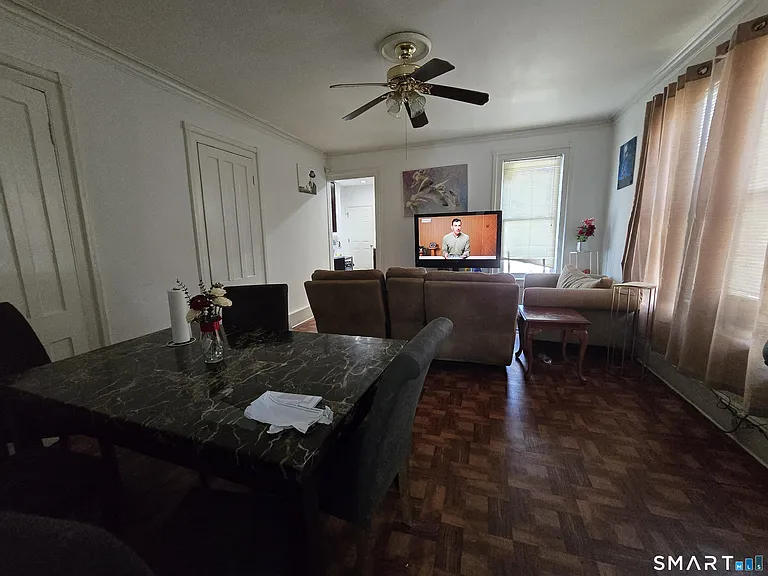 102 Hanover St — Photo 4