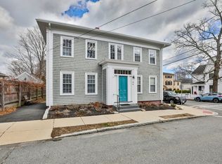 26 Munroe St #1, Newburyport, MA 01950