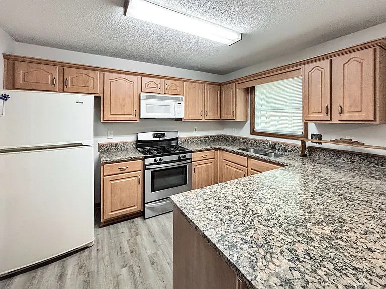7040 Sand Wedge Cir NW — Photo 8
