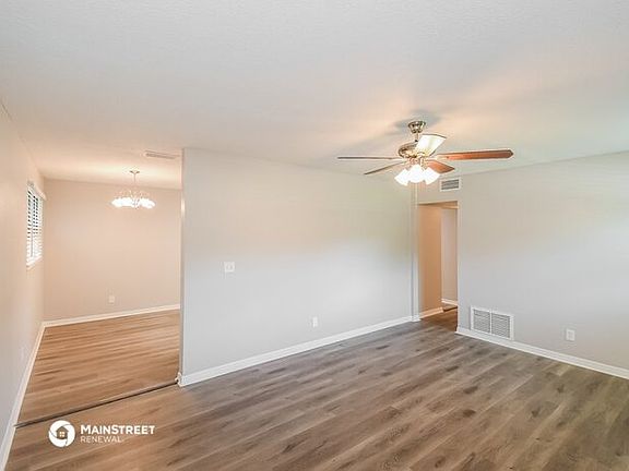 4th image of 2327 Burpee Dr