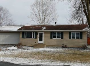 N6220 Eric Ave, Onalaska, WI 54650