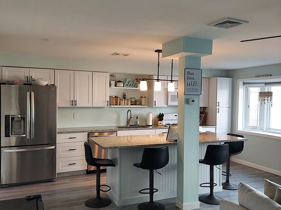 2nd image of 229 Stonebridge Drive