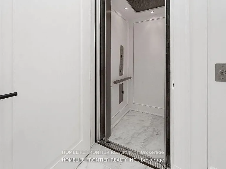 8 Vesta Dr — Photo 16