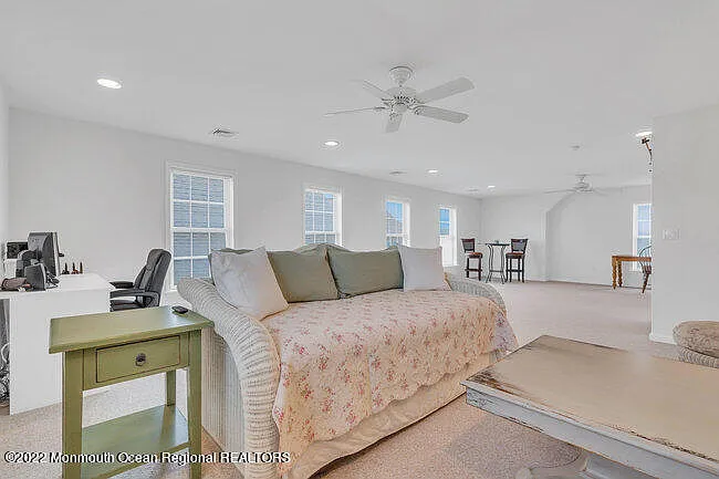 63 Fort Ave — Photo 37