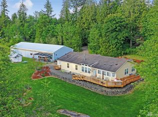 27137 Burkes Ln NE, Kingston, WA 98346