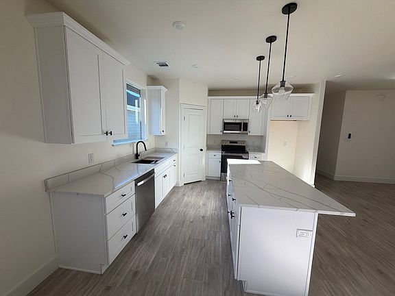 3rd image of 5707 Barkridge Dr