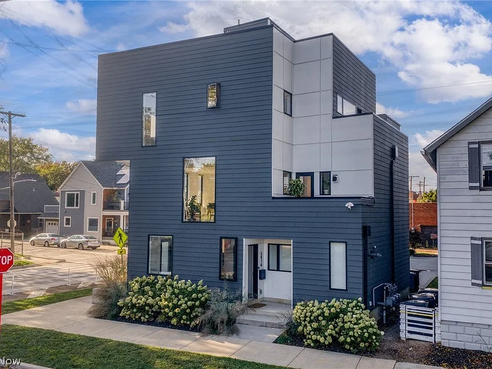 3416 Monroe Ave