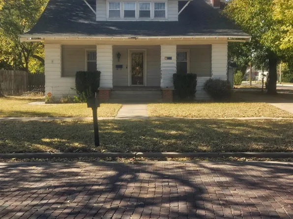 422 N Sherman Ave, Liberal, KS 67901
