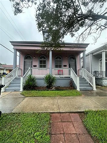 Building Photo - 2525 Dabadie St