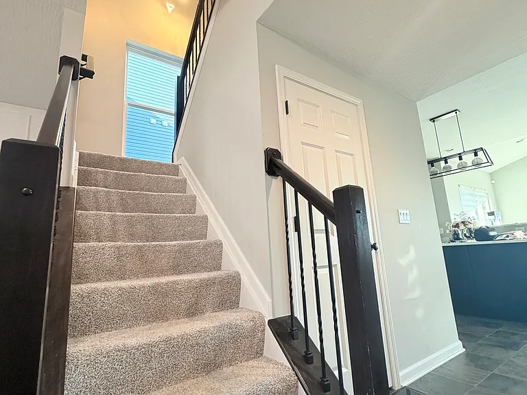 8951 Philmont Curve Dr — Photo 23