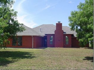 218 Wildflower Cir, Cache, OK 73527