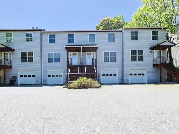 50 Heywood St #50, Worcester, MA 01604