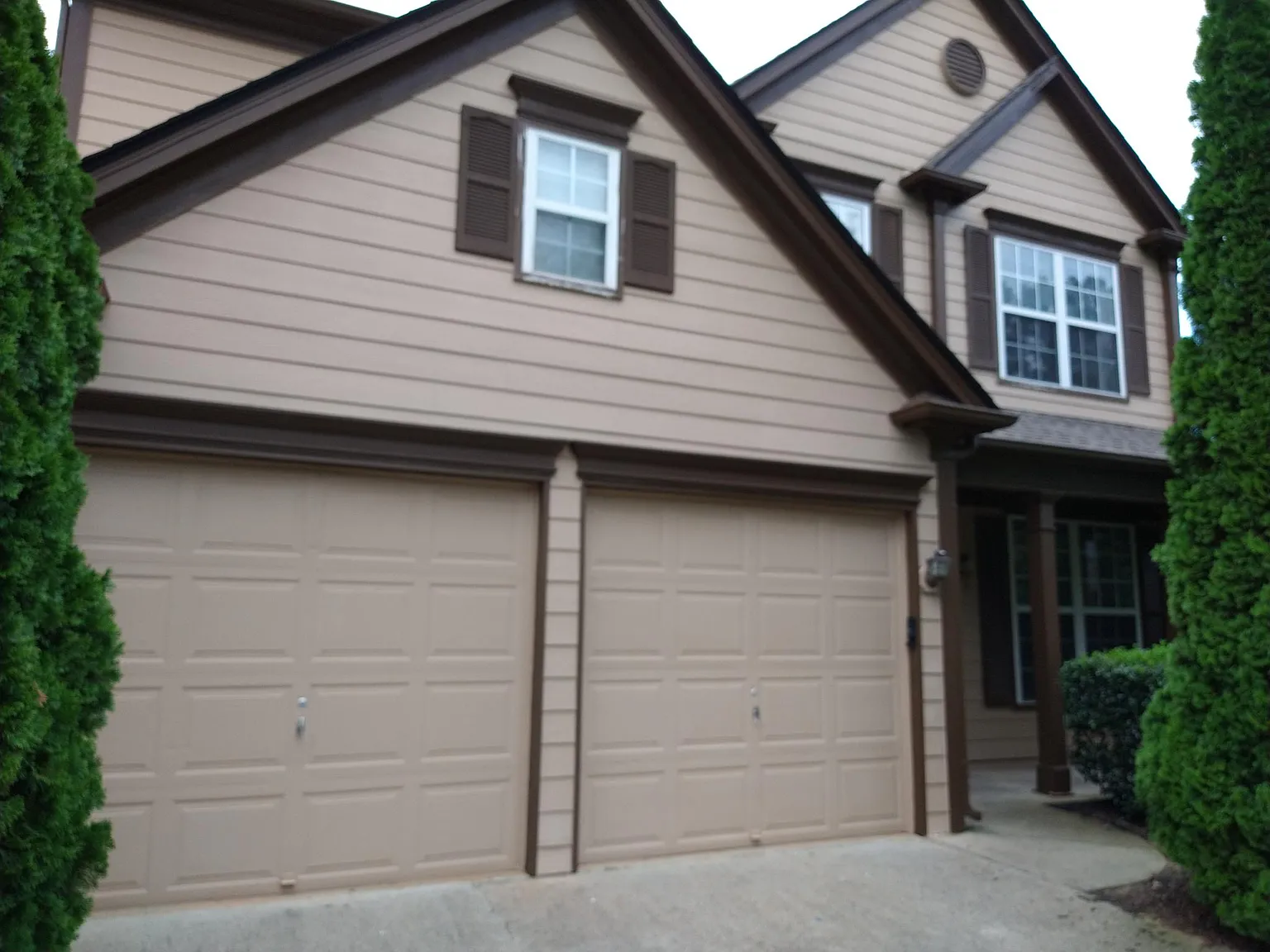 715 Soneley Ct — Photo 1