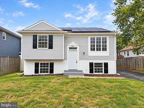 2nd image of 2316 Weymouth Ln