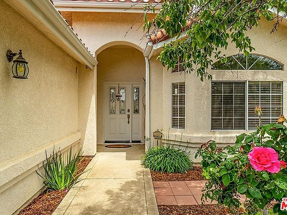3rd image of 939 N Donner Ct