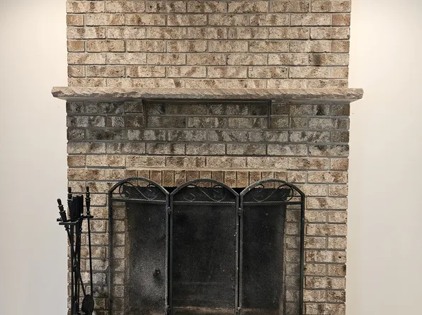 56 Grant Avenue image 5 of 12