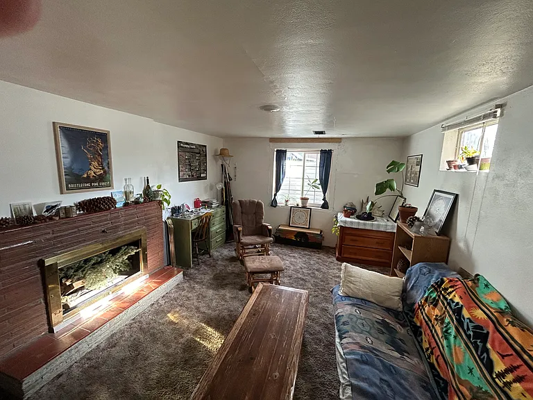 370 N 6th St #C — Photo 3