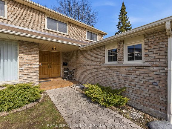 3rd image of 20 Inverary Cres