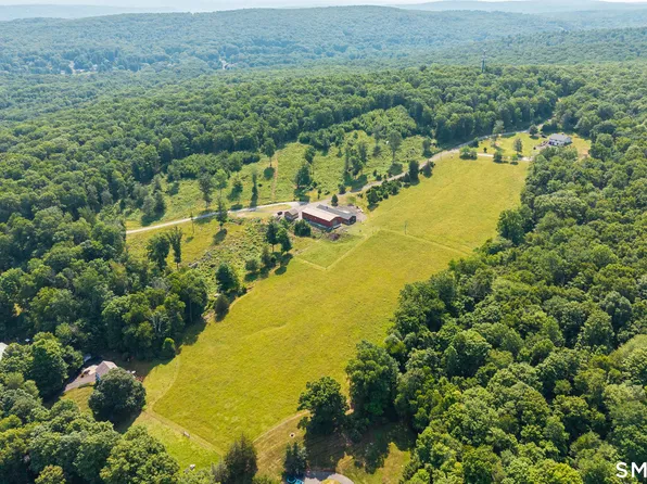 65 Maple Avenue West, Haddam, CT 06441