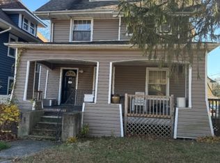 60 Fulton St, East Orange City, NJ 07017