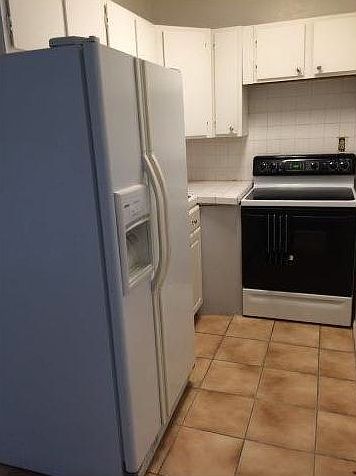 1st image of 2500 NE 192nd St APT 8
